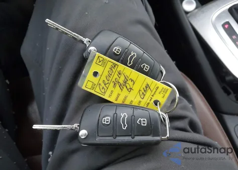 2016 Audi Q3 2.0T Premium Plus z USA, uszkodzony, nr VIN WA1BFCFS1GR010392